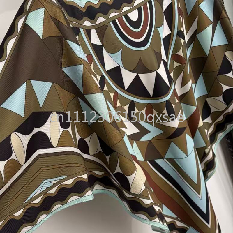 Ensemble de robes-cape noires  - Street Fashion Logo avis et prix