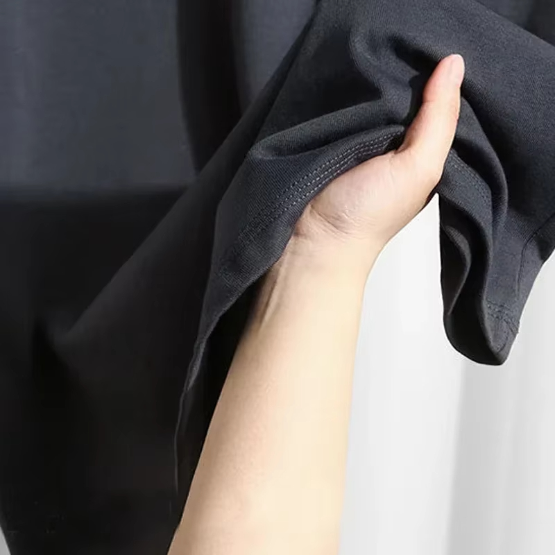 T-shirt unisexe avec motif Tak - Street Fashion Osaka avis et prix