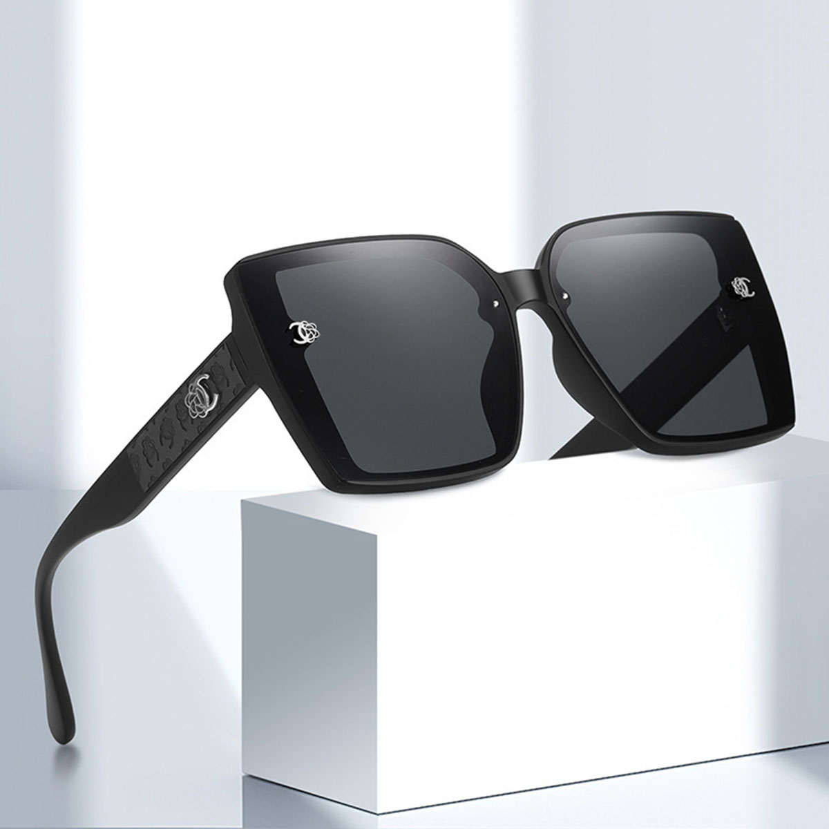 Nouvelles lunettes de soleil t - Street Fashion Definition avis et prix