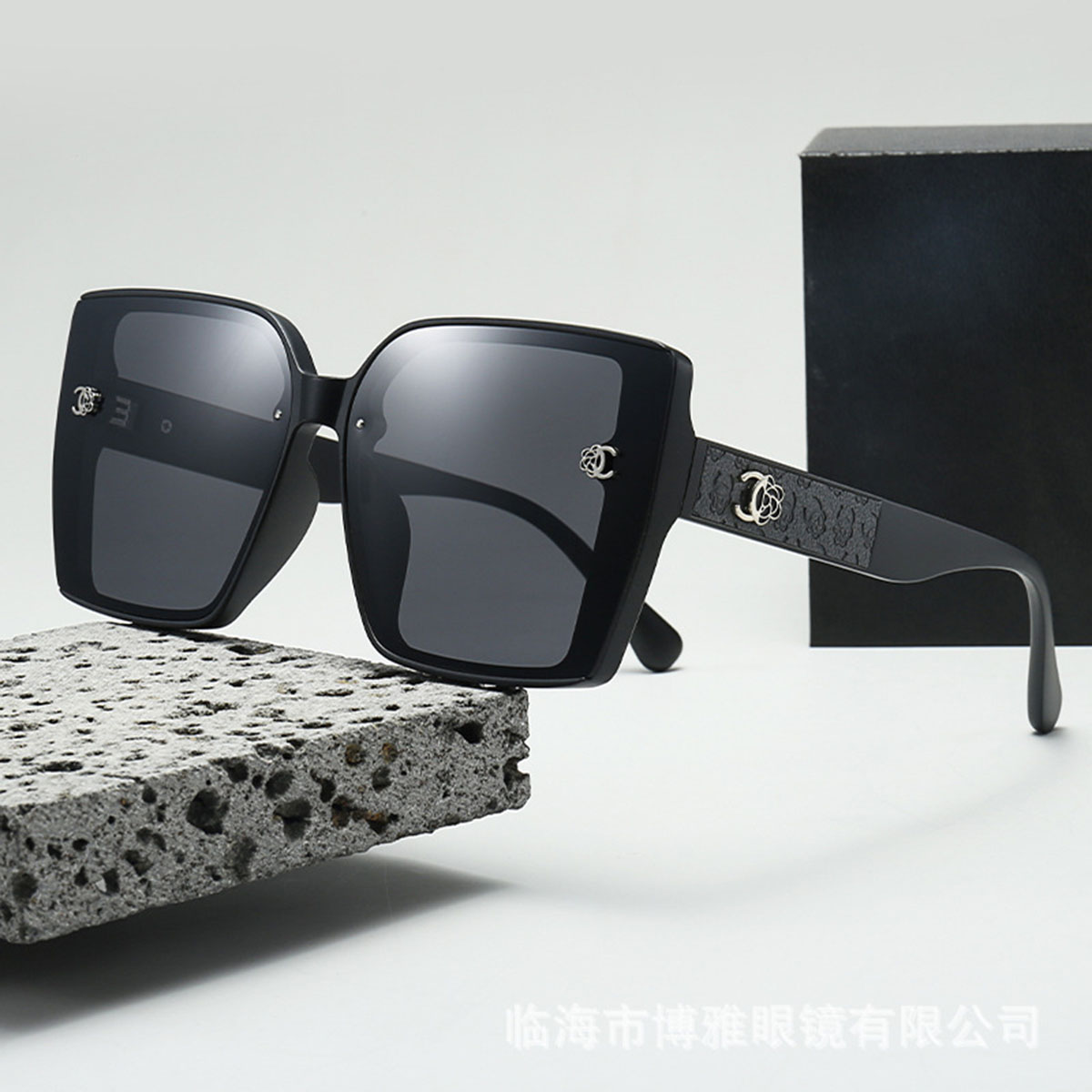 Nouvelles lunettes de soleil t - Street Fashion Definition avis et prix