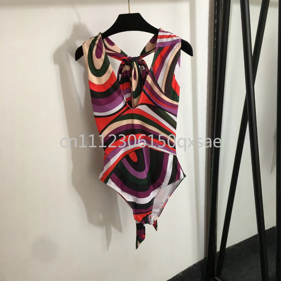 Maillots de bain pour femmes a - Street Fashion Logo avis et prix