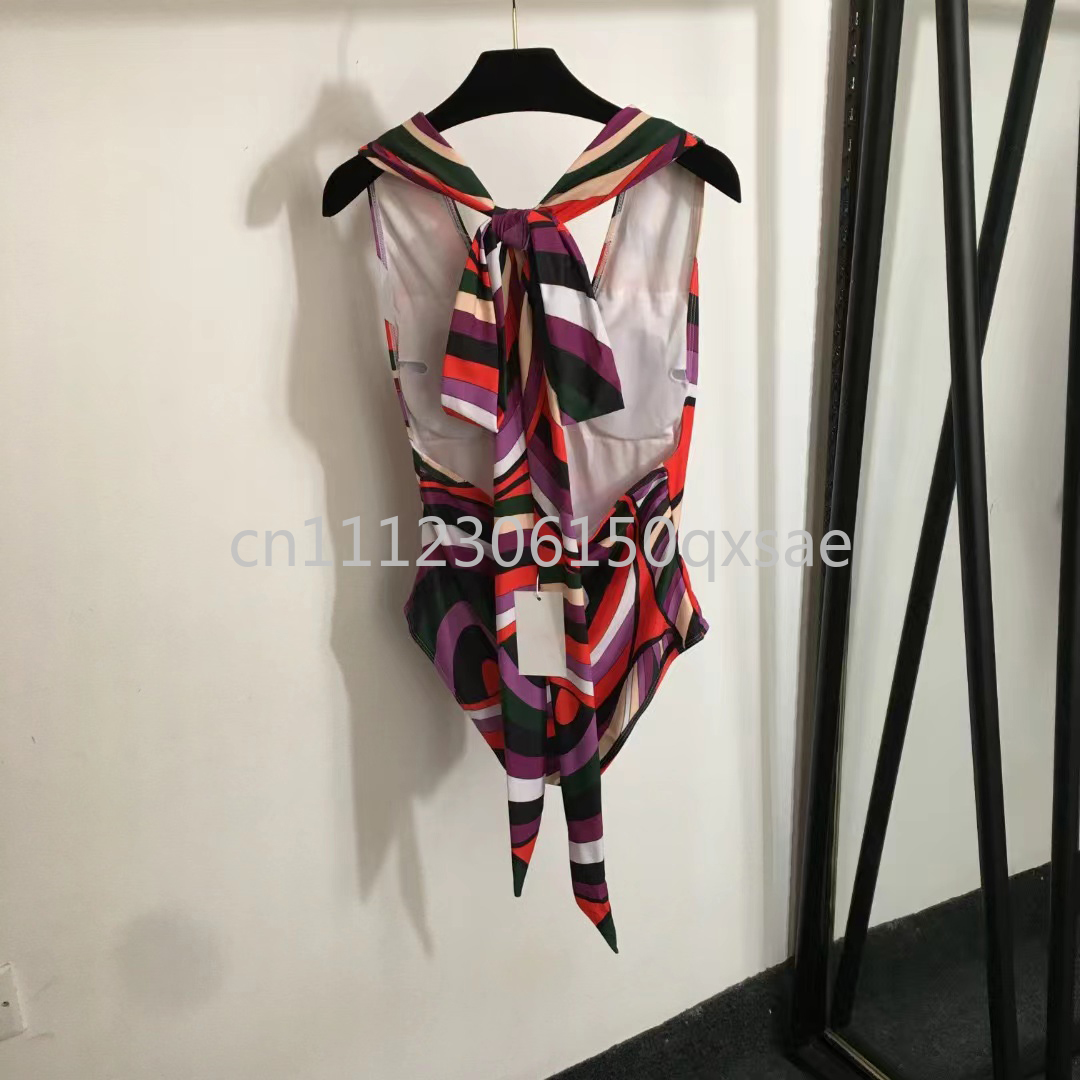 Maillots de bain pour femmes a - Street Fashion Logo avis et prix